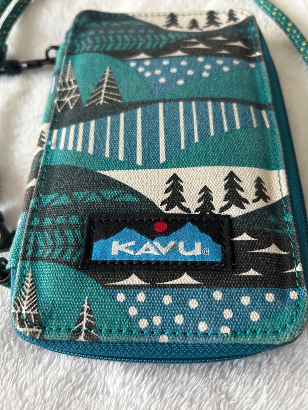 Kavu Teal and Black Patterned Crossbody wallet - Picture 2 of 6